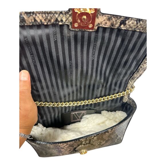 Victoria’s Secret Snakeskin Shoulder Bag Gray Gold Chain Crossbody Elegant - Picture 10 of 13